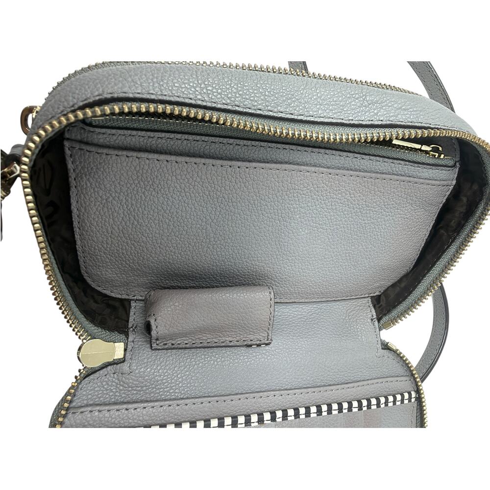 Henri Bendel Pebbled Leather Double Zip Wallet Crossbody Bag Gray Gold - Picture 10 of 10